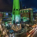 Spacious Skytower View And Seaview 2 Bdr 2 Bth Apartment